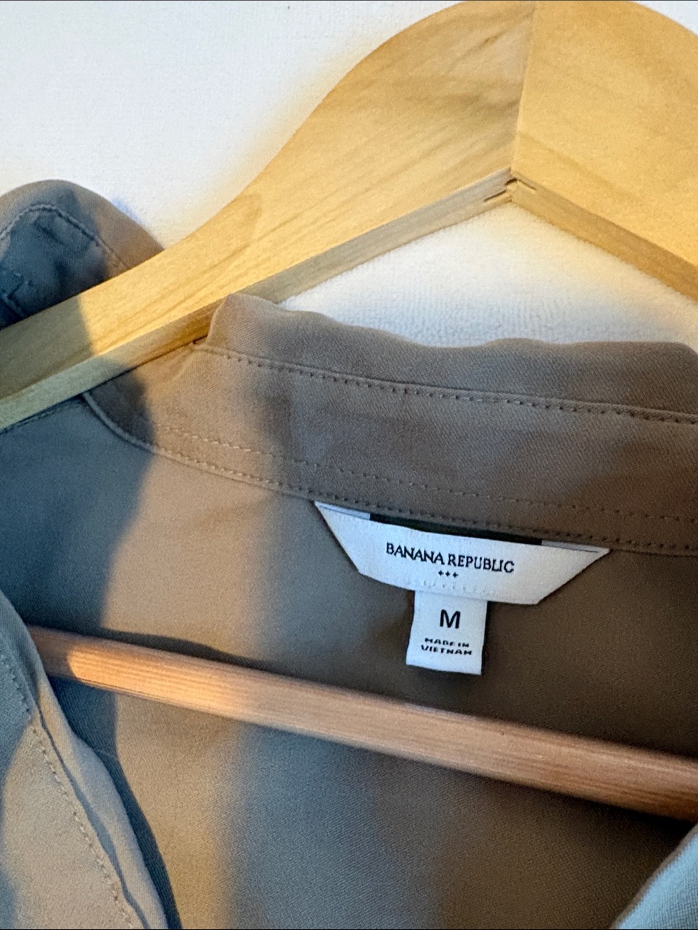Banana Republic Olive Green V-Neck Short Sleeve Tunic - Picture 6 of 8